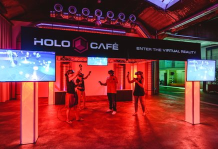 Multiplayer Virtual Reality für bis zu 4 Personen
